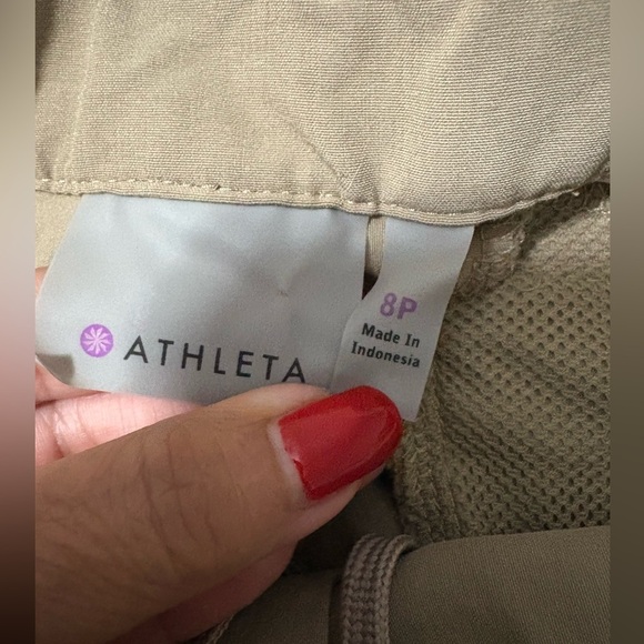 Woman’s Athleta Nylon Tan Cargo Pants. 
Zipper, snap waist and drawstring. - Picture 5 of 16